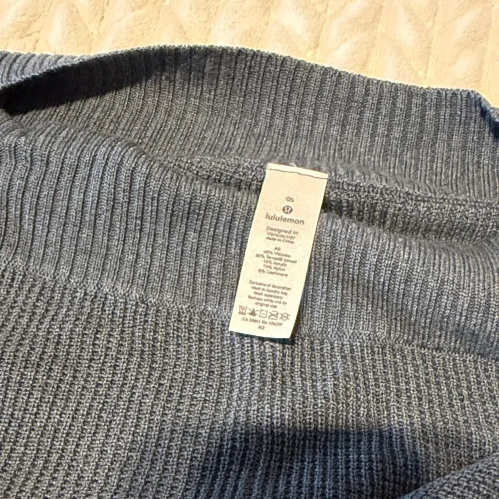 Men's Slate Blue Knit Sweater - Classic Crew